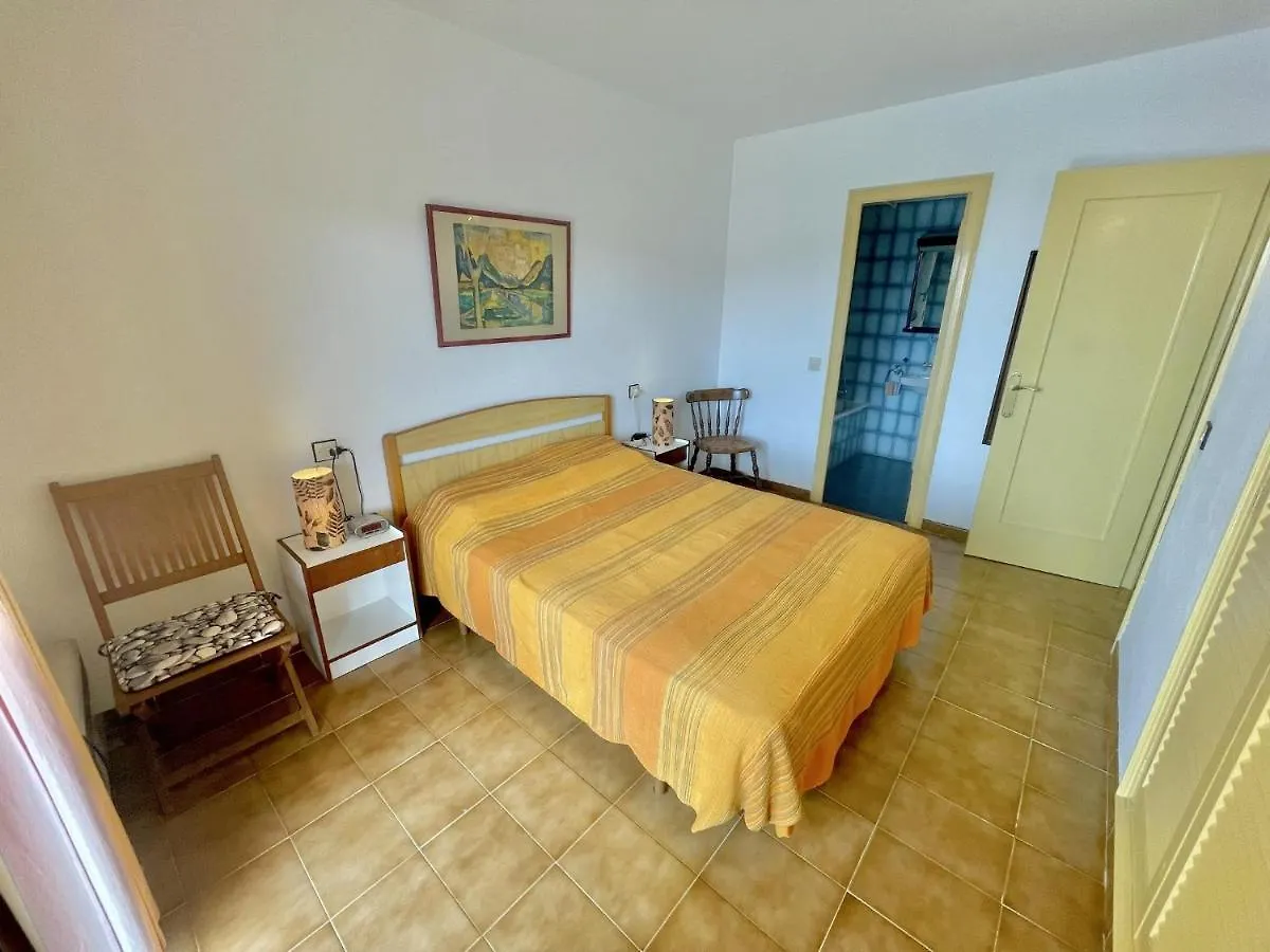 Saint Jacques A3 Apartment Roses
