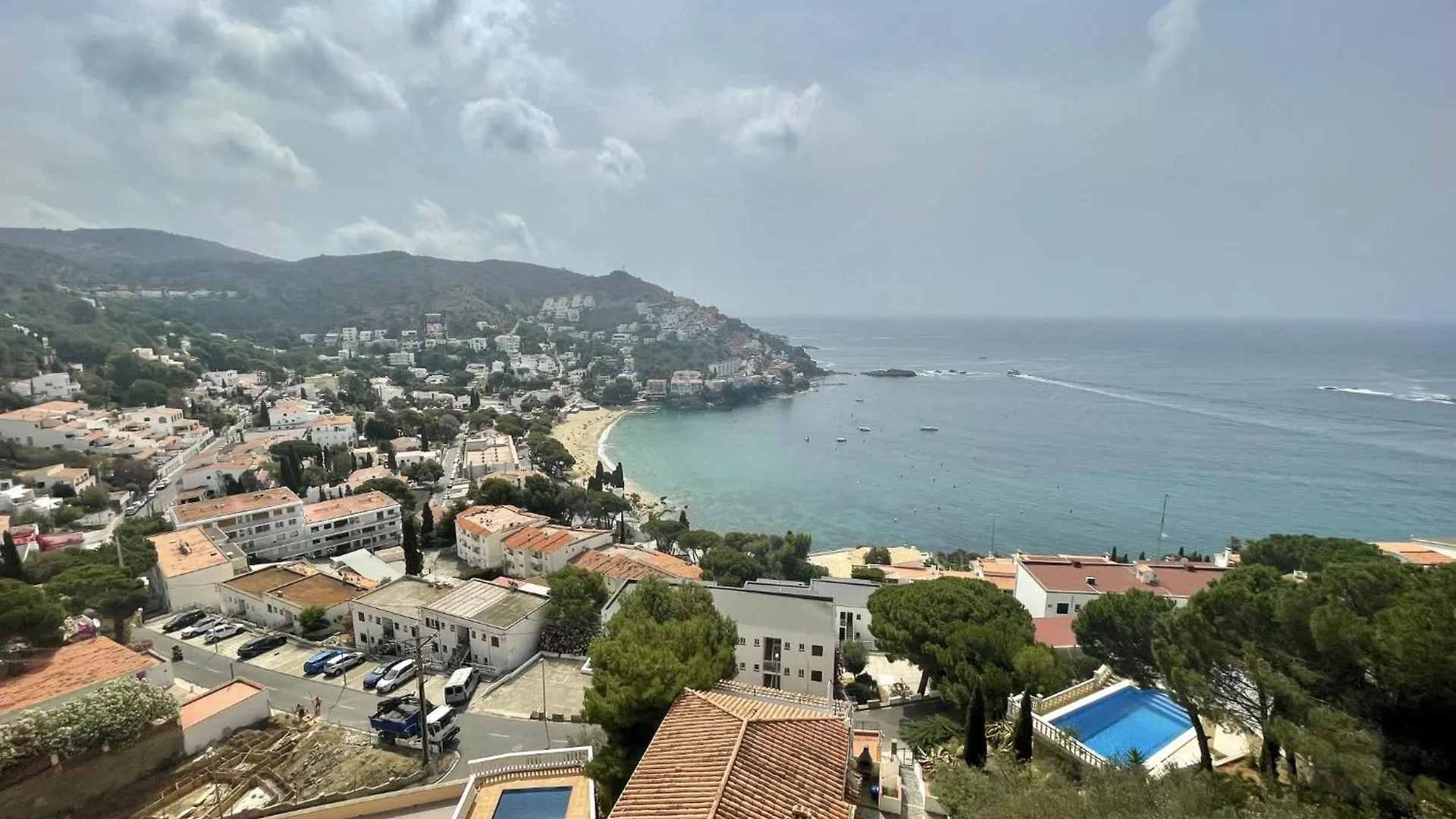 Saint Jacques A3 Apartment Roses Spain